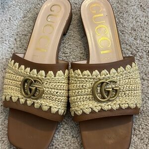 Gucci sandals size 42